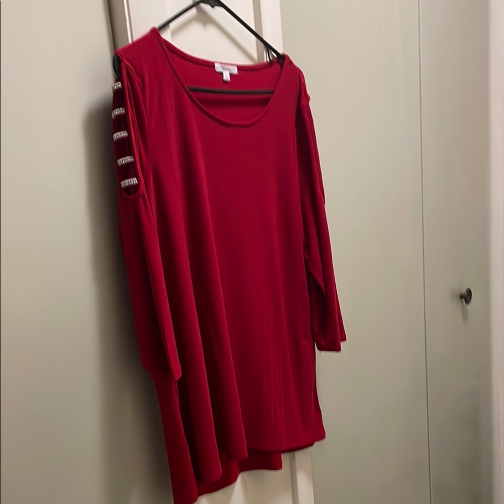Vibrant Red Relaxed Tunic Top with Long Sleeves